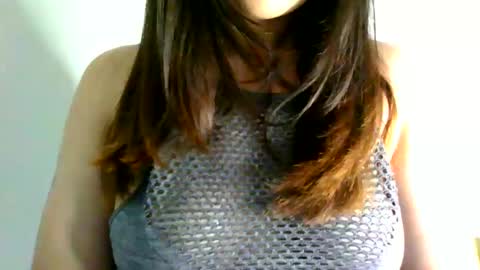 Snapshot of aleska_dollx chatting on 05/21/26, 09:33 QUEEN OFF MILk IM BACK 15 NOV online show from 05/21/26, 09:33
