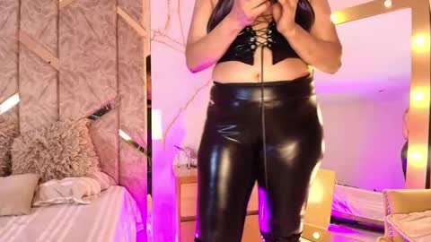 Snapshot of aleskaduth chatting on 01/16/25, 08:00 ALESKADUTH  online show from 01/16/25, 08:00