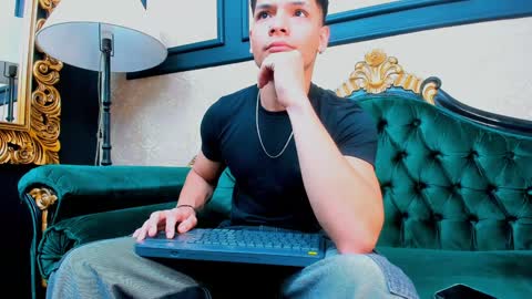 Alessandro King online show from 01/12/25, 11:39