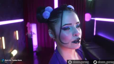 Snapshot of alessa_goreng chatting on 12/17/24, 12:23 Alessa Goreng online show from 12/17/24, 12:23