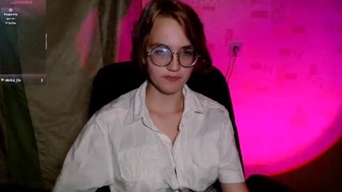 Snapshot of alessa_kiss chatting on 07/29/26, 10:35 Alessa online show from 07/29/26, 10:35