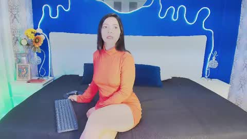 Snapshot of alessa_novva chatting on 04/23/26, 12:04 alessa_novva online show from 04/23/26, 12:04