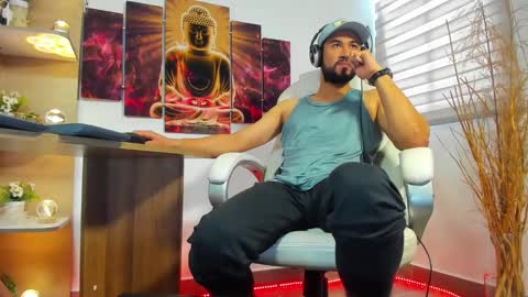 Snapshot of alessandro__wye chatting on 02/23/25, 02:25 ALESSANDRO  WYE online show from 02/23/25, 02:25