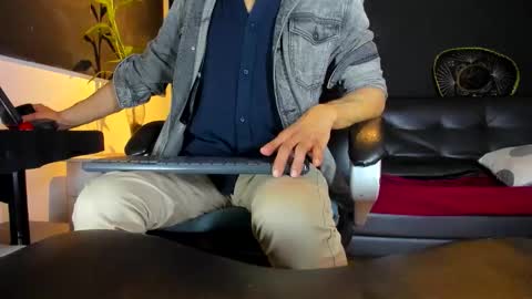 ALESSANDRO  WYE online show from 02/14/26, 04:09