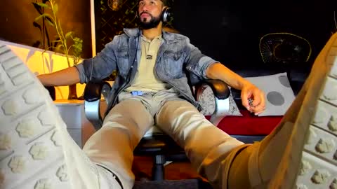 ALESSANDRO  WYE online show from 02/15/26, 02:41