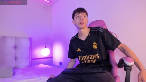 Alessandro Dybala online show from 12/28/24, 11:52