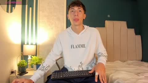 Alessandro Dybala online show from 12/30/24, 11:37