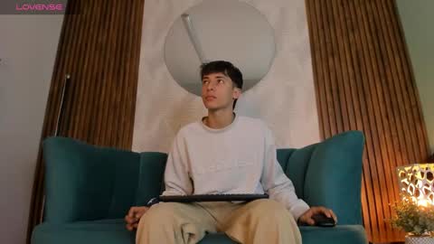 Alessandro Dybala online show from 02/05/25, 11:34