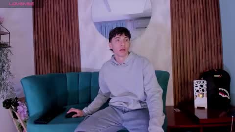 Snapshot of alessandro_dybala chatting on 11/09/25, 12:25 Alessandro Dybala online show from 11/09/25, 12:25