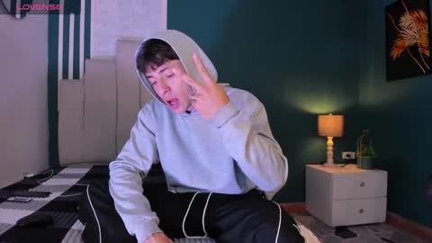 Snapshot of alessandro_dybala chatting on 11/19/25, 12:16 Alessandro Dybala online show from 11/19/25, 12:16