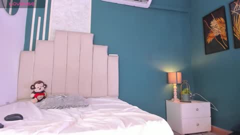 Snapshot of alessandro_dybala chatting on 11/30/25, 01:15 Alessandro Dybala online show from 11/30/25, 01:15