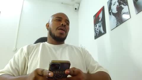 Snapshot of alessandro_hamed chatting on 03/25/26, 01:28 alessandro hamed online show from 03/25/26, 01:28