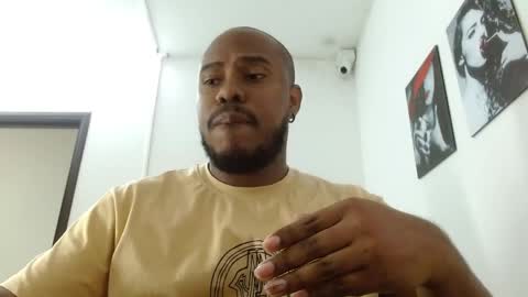 Snapshot of alessandro_hamed chatting on 04/04/26, 01:41 alessandro hamed online show from 04/04/26, 01:41