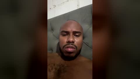 Snapshot of alessandro_hamed chatting on 04/05/26, 10:51 alessandro hamed online show from 04/05/26, 10:51