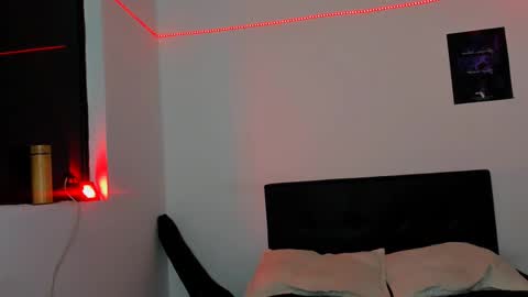 Snapshot of alessandro_wolf chatting on 03/07/25, 12:58 Alessandro online show from 03/07/25, 12:58