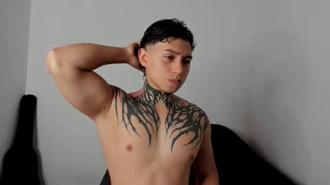 Snapshot of alessandro_wolf chatting on 03/27/26, 08:41 Alessandro online show from 03/27/26, 08:41