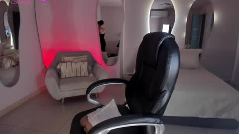 ALESSA ROMERO  online show from 02/20/25, 06:46