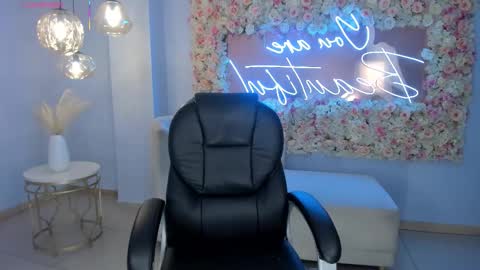 ALESSA ROMERO  online show from 11/06/25, 07:48