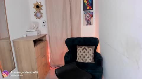 Yy  online show from 03/06/25, 02:19