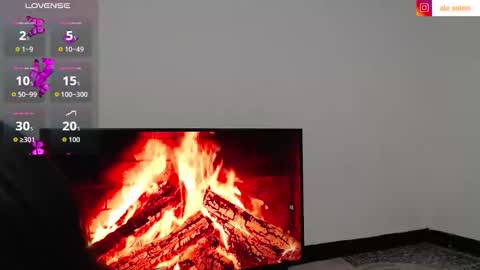 Snapshot of alessia_santorinni chatting on 03/27/26, 10:20 alessia_santorinni online show from 03/27/26, 10:20