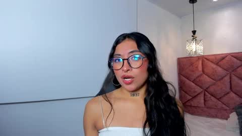 Alessia  online show from 05/14/26, 10:55