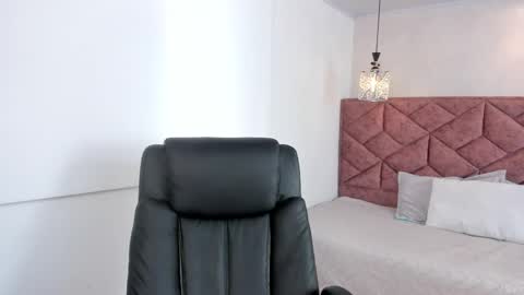 Snapshot of alessia_storm_ chatting on 06/04/26, 07:20 Alessia online show from 06/04/26, 07:20
