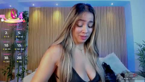 Alessia  Everyday From 0530 to 1430 Col Time online show from 09/17/25, 11:56