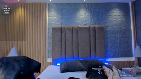 Alessia  Everyday From 0530 to 1430 Col Time online show from 11/18/25, 11:36