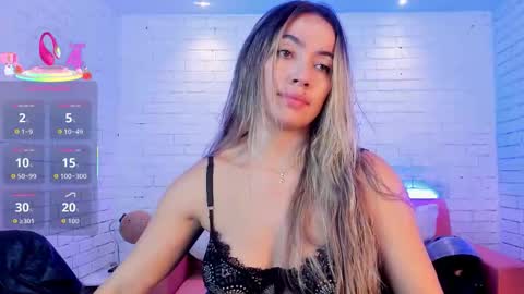 Alessia  Everyday From 0530 to 1430 Col Time online show from 11/29/25, 12:52