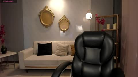 Alessia  online show from 09/23/25, 07:17