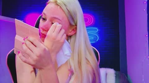 alessiacroft online show from 02/17/26, 05:04