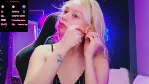 Snapshot of alessiacroft chatting on 03/15/26, 03:45 alessiacroft online show from 03/15/26, 03:45