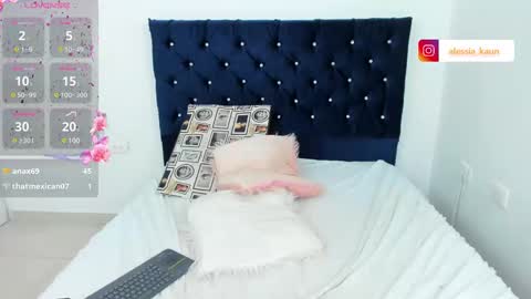 Snapshot of alessiakaunn chatting on 02/17/25, 11:42 Alison online show from 02/17/25, 11:42