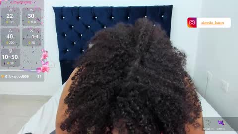 Snapshot of alessiakaunn chatting on 03/05/25, 02:14 Alison online show from 03/05/25, 02:14