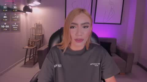 Snapshot of alessiamilanox chatting on 03/19/26, 03:54 A L E S S I A online show from 03/19/26, 03:54