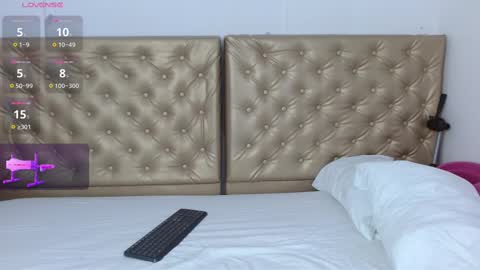 Snapshot of alessiiaa_ chatting on 03/12/25, 02:12 alessiiaa online show from 03/12/25, 02:12