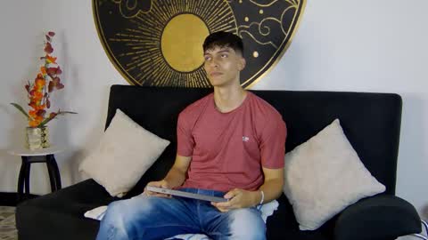 Snapshot of alessiovitale chatting on 11/15/25, 01:07 Alessio online show from 11/15/25, 01:07