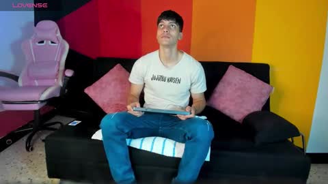 Snapshot of alessiovitale chatting on 12/02/25, 11:59 Alessio online show from 12/02/25, 11:59