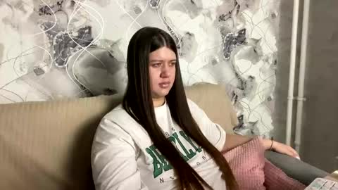 Aletta Oushen online show from 02/12/25, 01:59