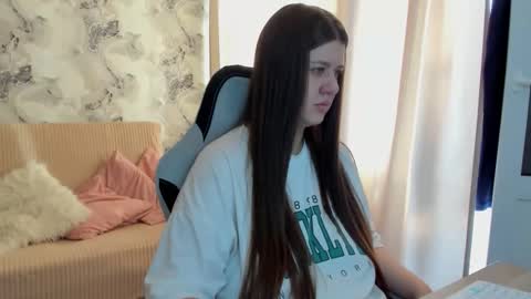 Aletta Oushen online show from 10/17/25, 10:18