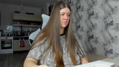 Aletta Oushen online show from 11/21/25, 10:36