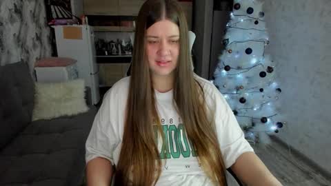 Aletta Oushen online show from 12/15/25, 09:57