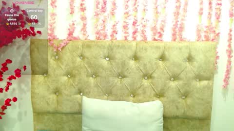 Snapshot of alettallove chatting on 11/09/25, 05:44 alettallove online show from 11/09/25, 05:44