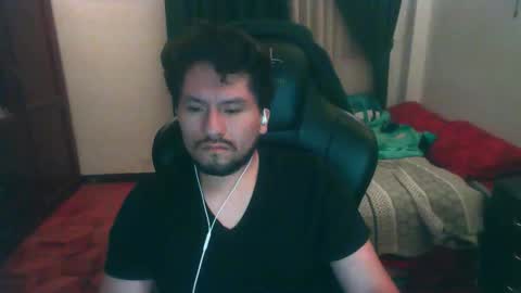 Snapshot of alevil_97 chatting on 03/16/26, 05:02 Alejo online show from 03/16/26, 05:02