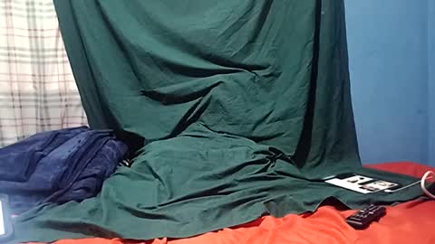 alex000w42394 online show from 12/29/24, 03:54