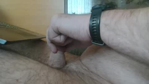 Snapshot of alex081569 chatting on 11/16/25, 02:22 alex081569 online show from 11/16/25, 02:22