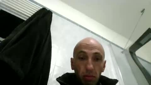 Snapshot of alex120475 chatting on 02/15/25, 12:37 alex120475 online show from 02/15/25, 12:37