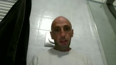 Snapshot of alex120475 chatting on 10/13/25, 08:14 alex120475 online show from 10/13/25, 08:14