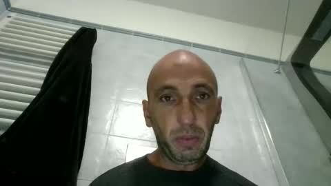 Snapshot of alex120475 chatting on 10/15/25, 08:14 alex120475 online show from 10/15/25, 08:14