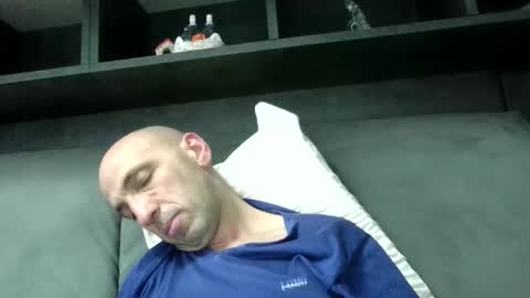 Snapshot of alex120475 chatting on 01/17/26, 12:26 alex120475 online show from 01/17/26, 12:26